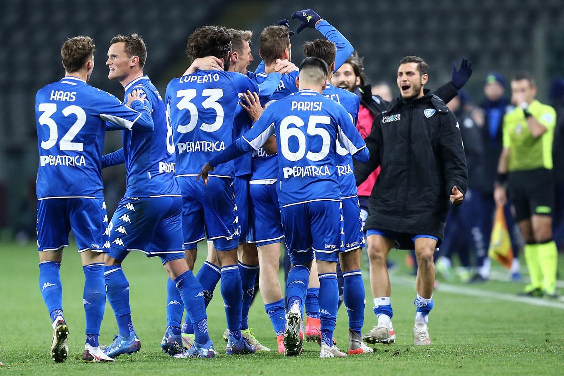 在足球圈内 在足球圈内